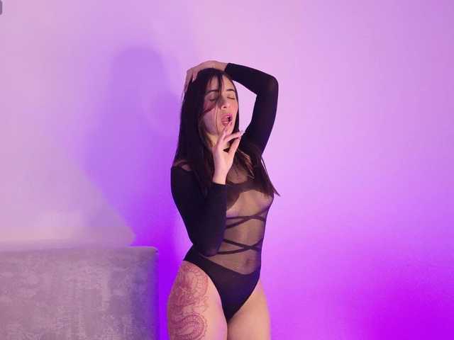 ElectraRhodes live cam on BongaCams