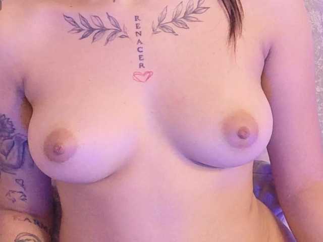 ElectraRhodes live cam on BongaCams