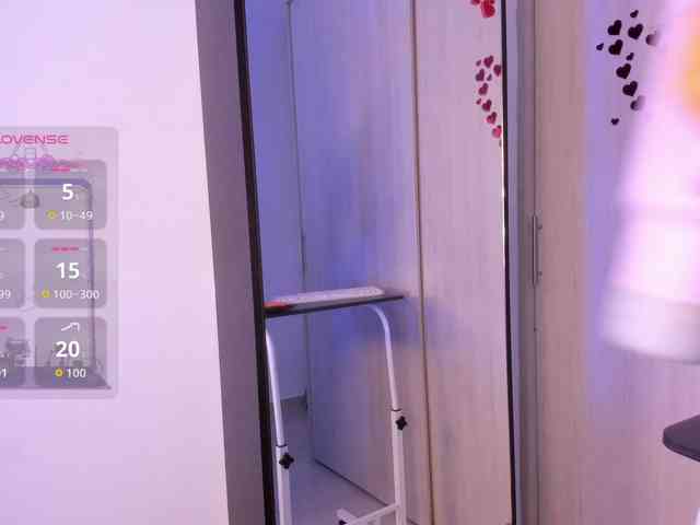 ElectraRhodes webcam