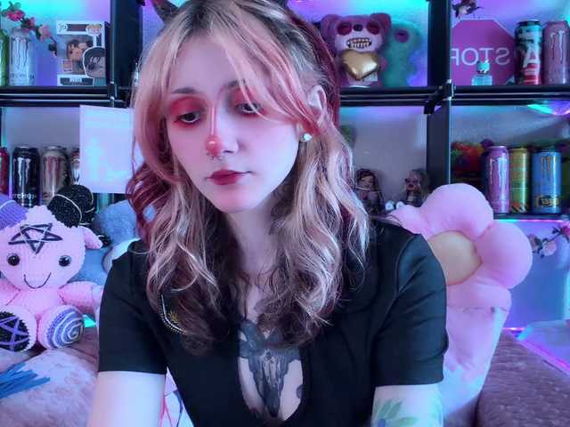 Devil-Baby live cam on BongaCams