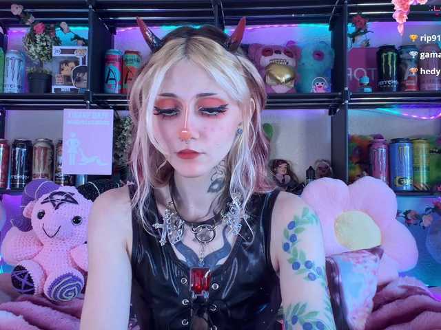 Devil-Baby live cam on BongaCams