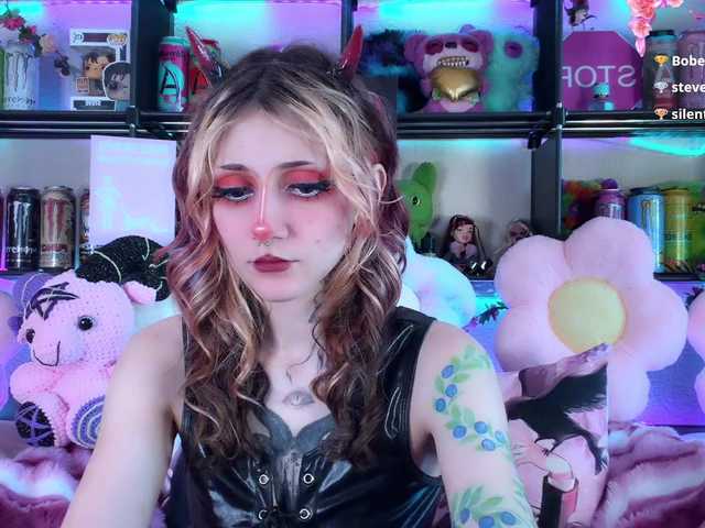 Devil-Baby live cam on BongaCams
