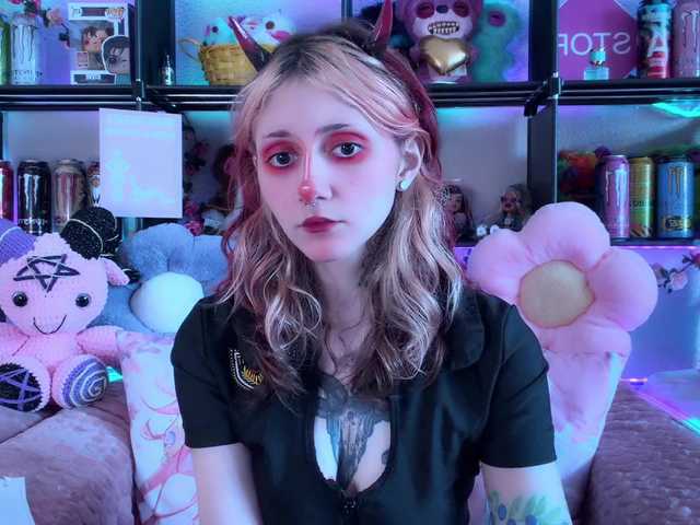 Devil-Baby live cam on BongaCams