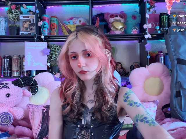 Devil-Baby live cam on BongaCams