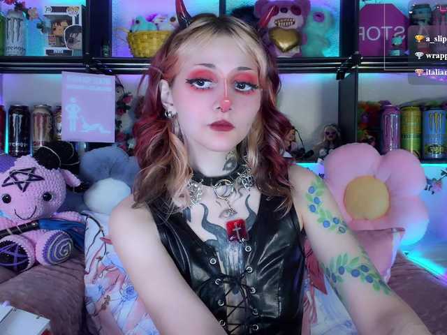 Devil-Baby live cam on BongaCams