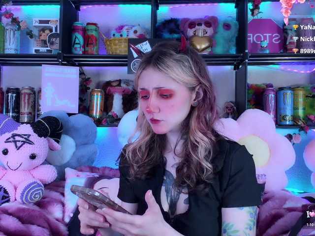 Devil-Baby live webcam show