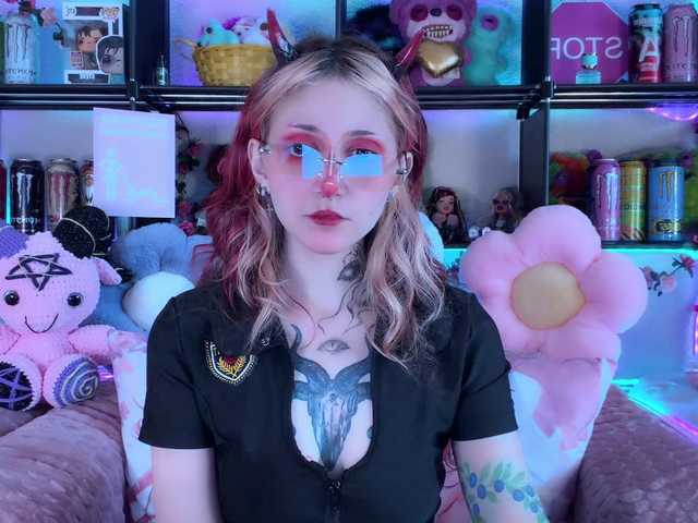 Devil-Baby live cam on BongaCams