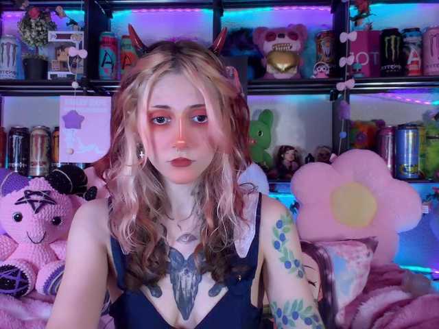 Devil-Baby live cam on BongaCams
