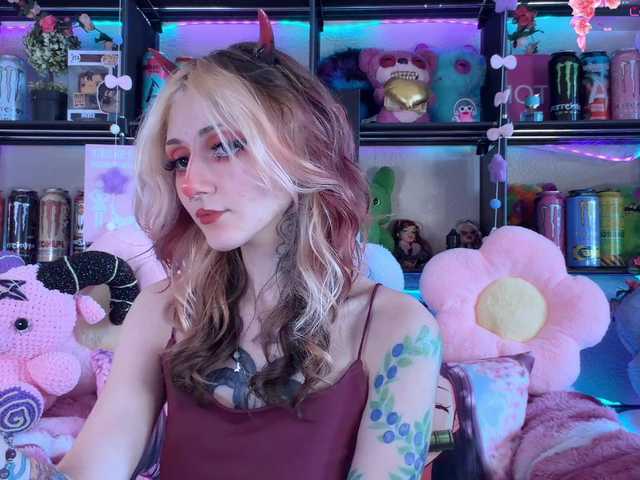 Devil-Baby live cam on BongaCams