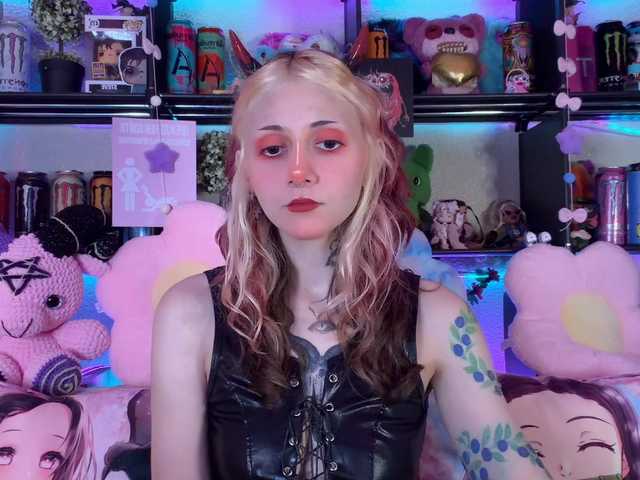 Devil-Baby live cam on BongaCams