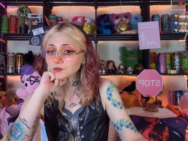 Devil-Baby live cam on BongaCams
