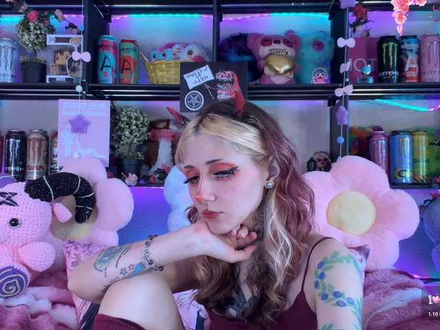 Devil-Baby live cam on BongaCams