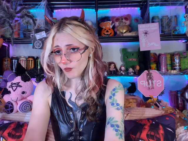 Devil-Baby live cam preview