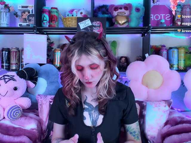 devil-baby cam belle