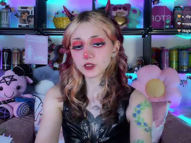 Devil-Baby live cam on BongaCams