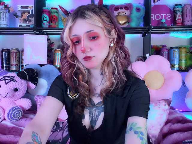 Devil-Baby live cam on BongaCams