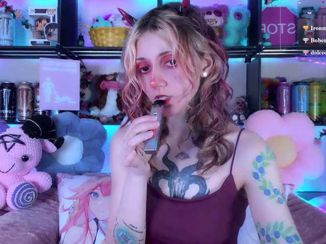 devil-baby cam belle