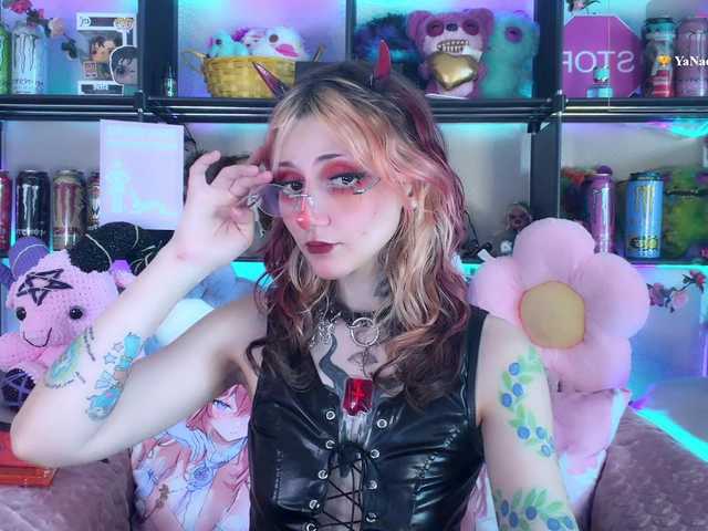 Devil-Baby live cam on BongaCams