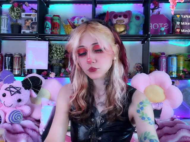 Devil-Baby live webcam show