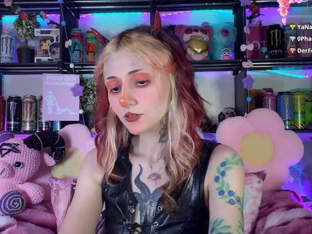 Devil-Baby live cam on BongaCams