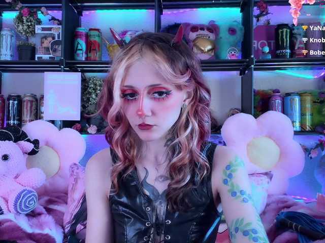 Devil-Baby live cam on BongaCams