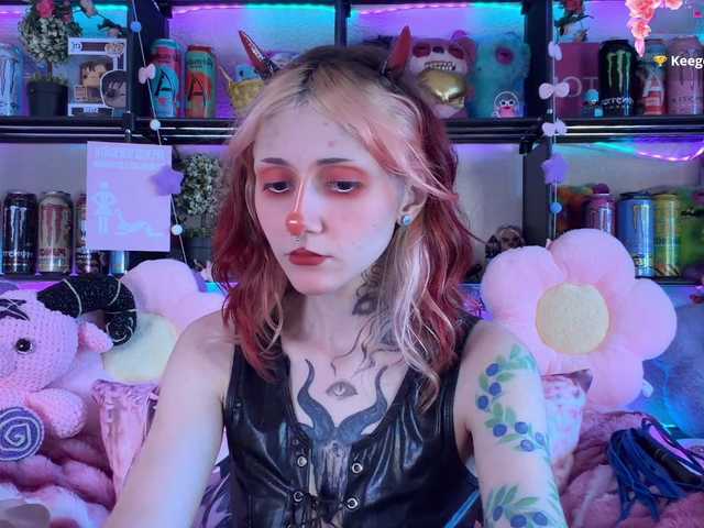 Devil-Baby live cam on BongaCams
