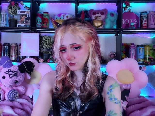 Devil-Baby live webcam show
