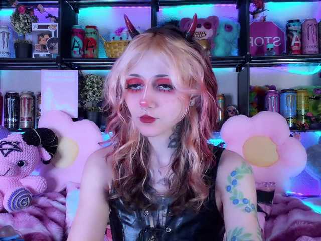 Devil-Baby live webcam show