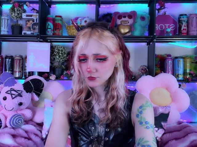 Devil-Baby live webcam show
