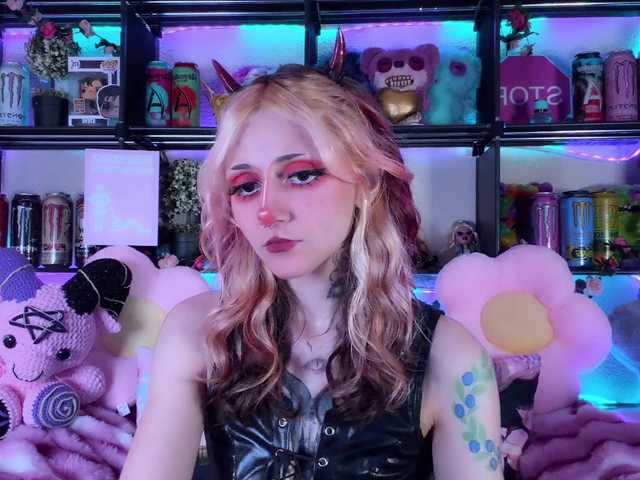 Devil-Baby live webcam show