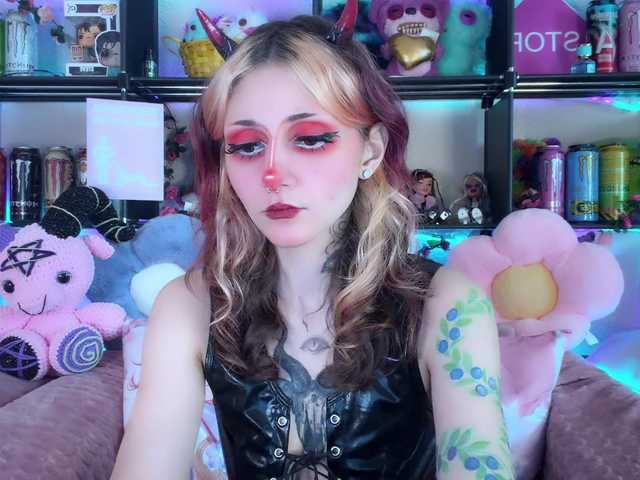 Devil-Baby live cam