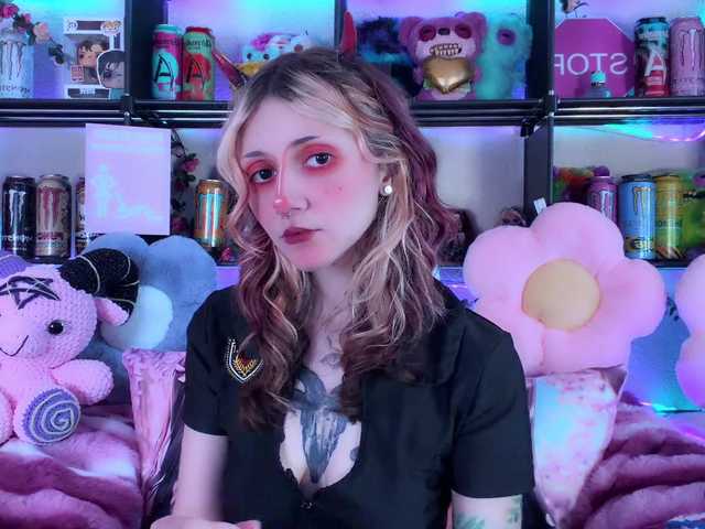 Devil-Baby live cam on BongaCams