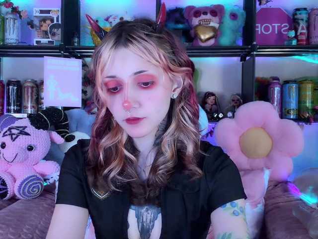 Devil-Baby live cam