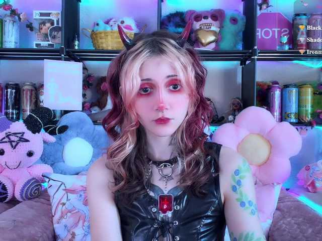 Devil-Baby live cam on BongaCams