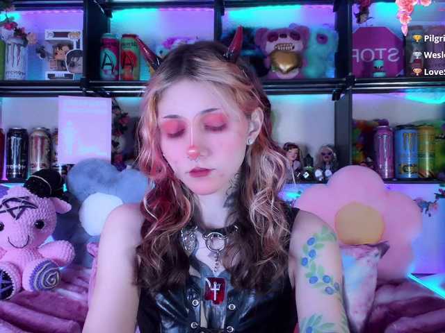 Devil-Baby live cam on BongaCams