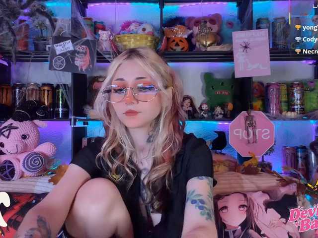 Devil-Baby live cam on BongaCams