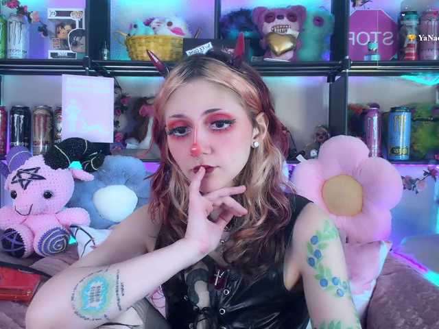 Devil-Baby live cam on BongaCams