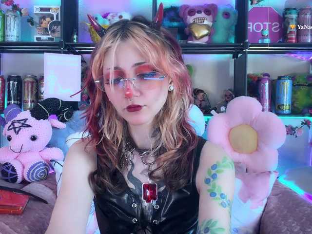 Devil-Baby live cam on BongaCams