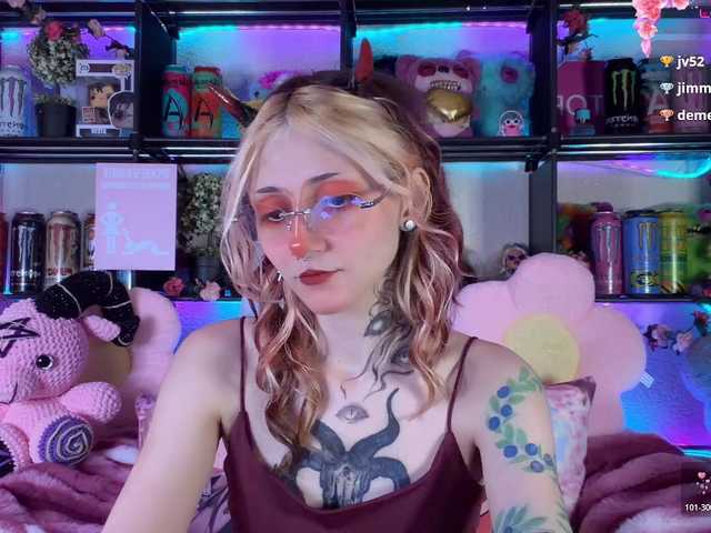 Devil-Baby live cam on BongaCams