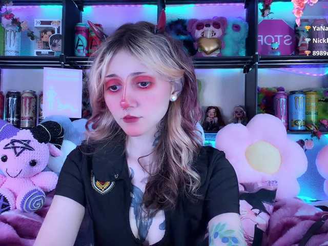 Devil-Baby live cam on BongaCams