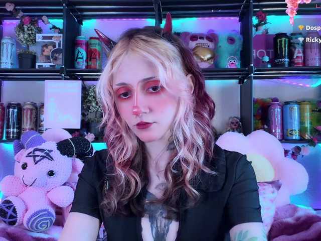 Devil-Baby live cam on BongaCams