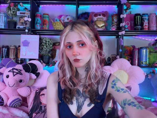 Devil-Baby live cam on BongaCams