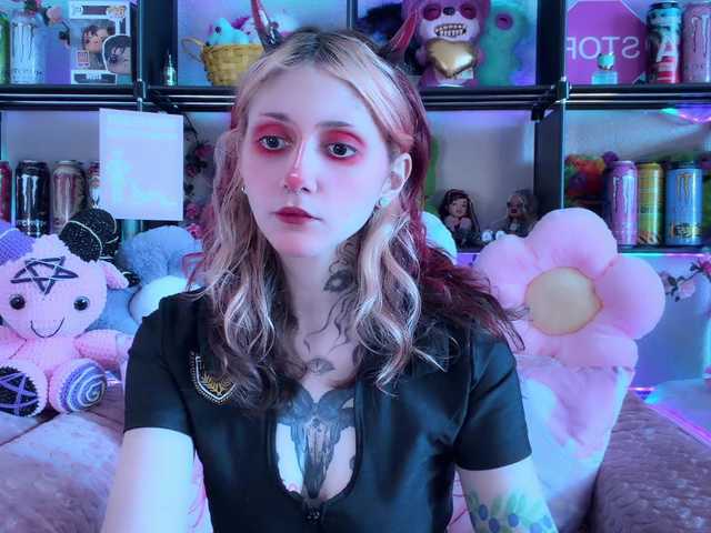Devil-Baby live cam on BongaCams