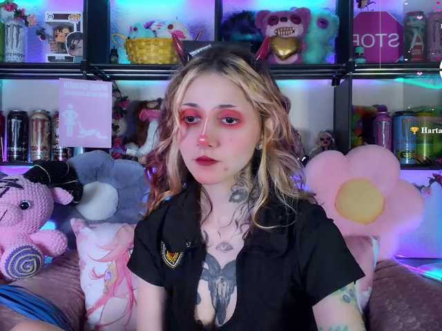 Devil-Baby live cam on BongaCams