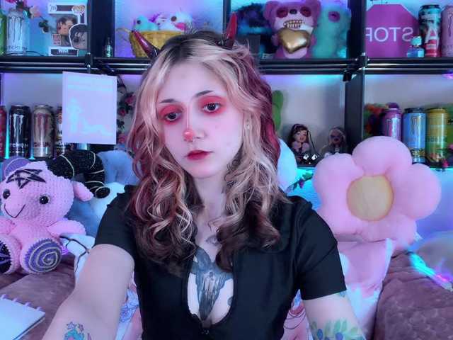 Devil-Baby live cam on BongaCams