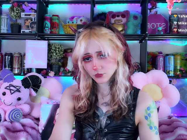 Devil-Baby live webcam show