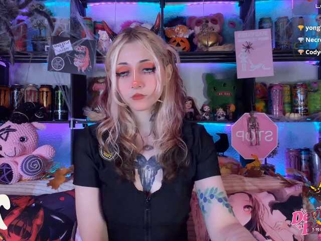 Devil-Baby live cam on BongaCams