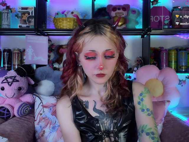 Devil-Baby live cam on BongaCams