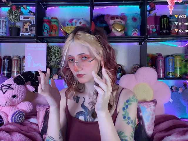 Devil-Baby live cam on BongaCams