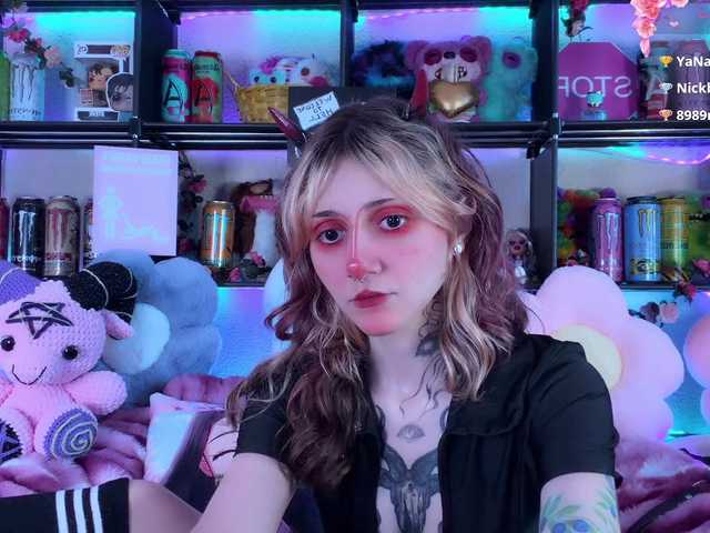 Devil-Baby live webcam show